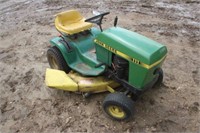 John Deere 111 Riding Lawn Mower