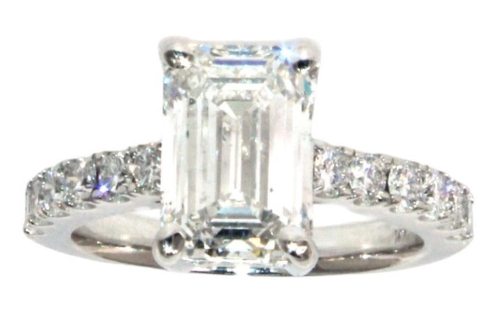 14k Gold 3.63 ct Emerald Cut Lab Diamond