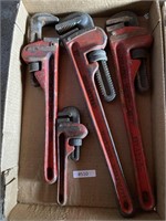 Pipe wrenches box