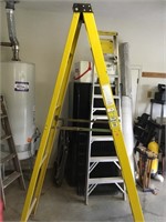 Werner 8ft Fiberglass Ladder-Heavy Duty