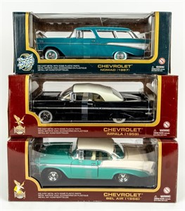 Lot of 3 Classic Chevrolet 1:18 Die Cast Cars