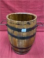 Oak barrel with flip handles 17”x11”