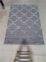 9' Imperial Difference Area Rug