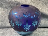 (B) Vintage Round Fenton Vase, Heirloom