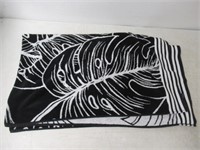 40"x70" Jacquard Beach Towel, Black/White