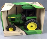 ERTL 1/16 scale John Deere 2755 utility tractor