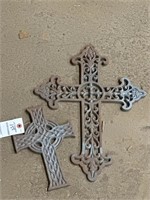 Two cast-iron crosses very ordinate