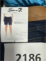 Seven shorts 4