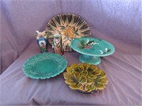 MAJOLICA STYLE PLATES, PILLAR PLATE VASES