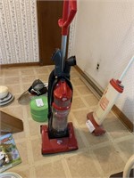 Dirt Devil Vacuum (works)