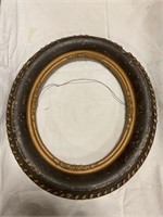 Antique oval picture frame 17”