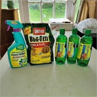 Insect Killer & Miracle-Gro Liquid Feed