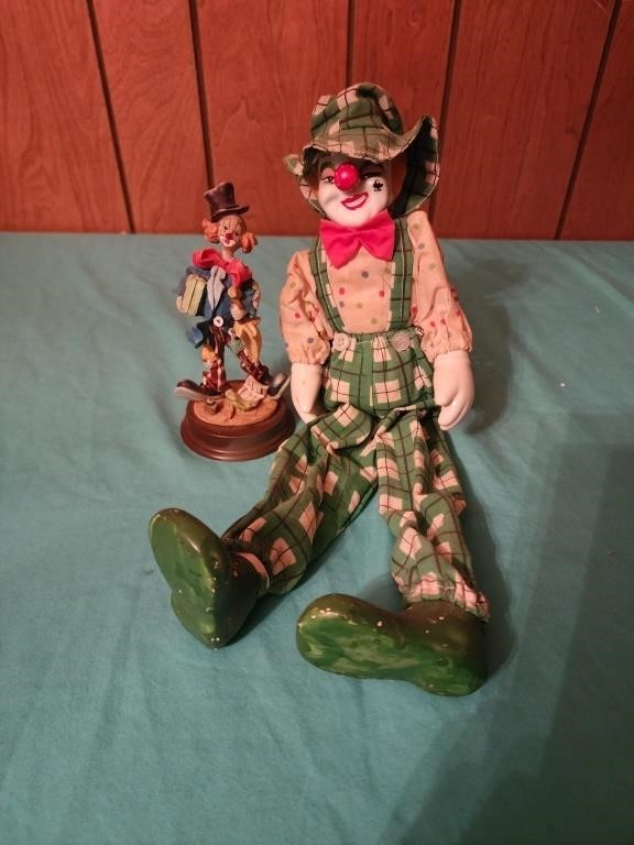 Clown decor, 6" figurine, 14.5" bendable figure