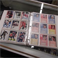 ALBUM OF HOCKEY CARDS