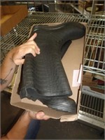 WOMENS BOOTS SZ 7M