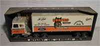 Alan Kulwicki Hooters NASCAR 18 Wheeler Toy Truck