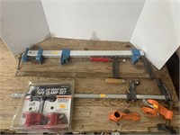 Pipe clamps and bar clamps