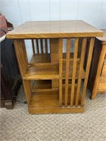 Modern Stickley quarter sawn oak revolving