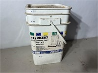 5 Gal Oil Only Spill Kit