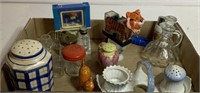 Assorted salt & pepper jars lot