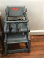 Rubbermaid High Chair