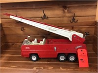 Tonka fire truck w/ working lift and ladder