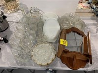 WOODEN WALL MIRROR SET, PRESSED GLASS, PYREX