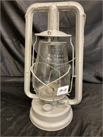 DIETZ HY-LO LANTERN W/ CLEAR FITZALL CHIMNEY