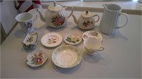 tea pots, ironstone plate