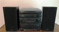 810 - MAGNAVOX STEREO SYSTEM W/ SPEAKERS