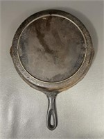 No. 7 Lodge Cast Iron Skillet