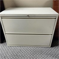 2 Drawer Metal File Cabinet    (H# 2)
