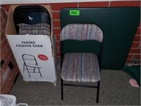 CARD TABLE & 4 PADDED FOLD UP CHAIRS