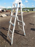 Adjustable ladder