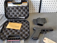 755- Glock 22 Semi Auto Handgun