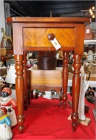 Antique End Table w/1 Drawer