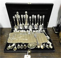 Lot #3940 - Eight place setting set of decorated