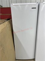 New 6.5 cu Thomson stand up freezer- dent on l