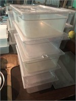 5 Plastic Storage Containers with Covers
