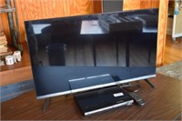 32" Hisense Roku LED TV, Philips Blu Ray Player