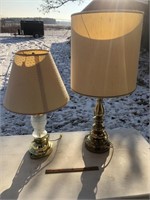 2 Vintage Table Lamps