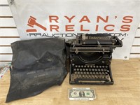 Vintage Underwood typewriter with cover Eau