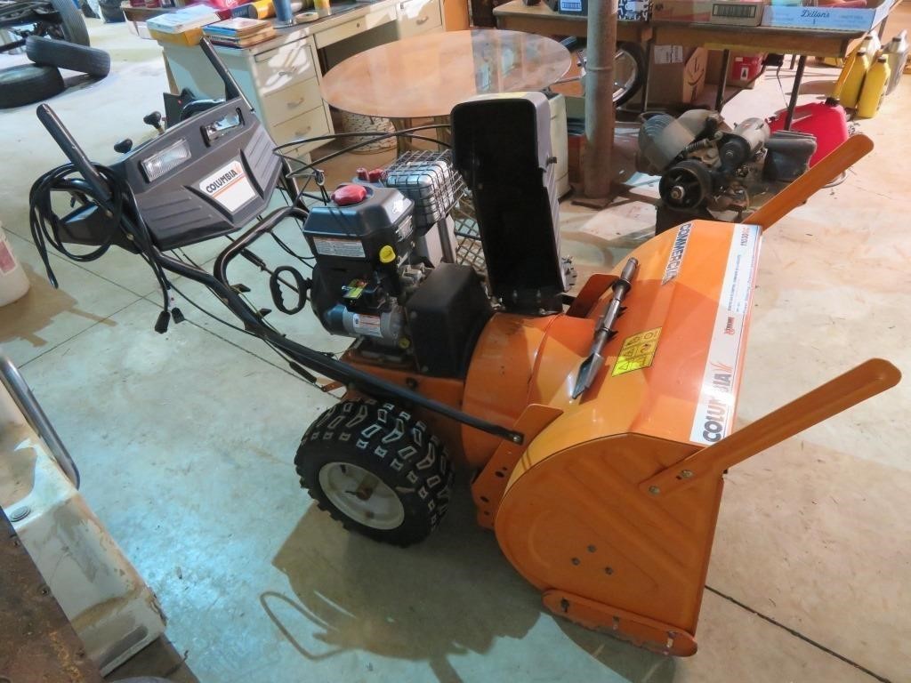 Columbia 11030GC snowblower, with electric start,