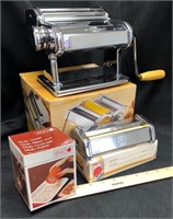 Pasta maker ++ Cheese grater