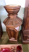 Wood Pedestal 
Plant Stand L