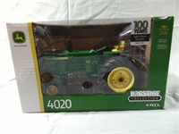 John Deere 4020