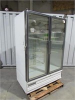 Master-Bilt 2-Door Display Freezer-