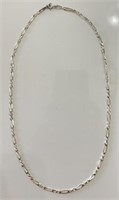 NICE QUALITY ITALIAN STERLING SILVER NECKLACE