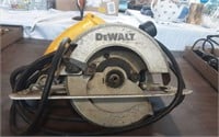 Dewalt DW364 7 1/4" Circular Saw