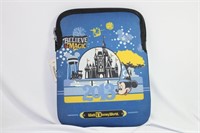 2013 Walt Disney World Pouch